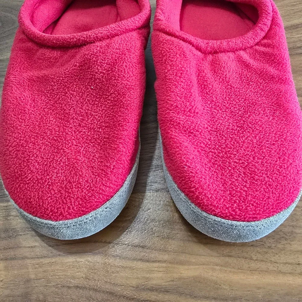 LL Bean Fleece Slippers Boys Size 5-6 Red Adjustable Toggle House Shoes OBMS640